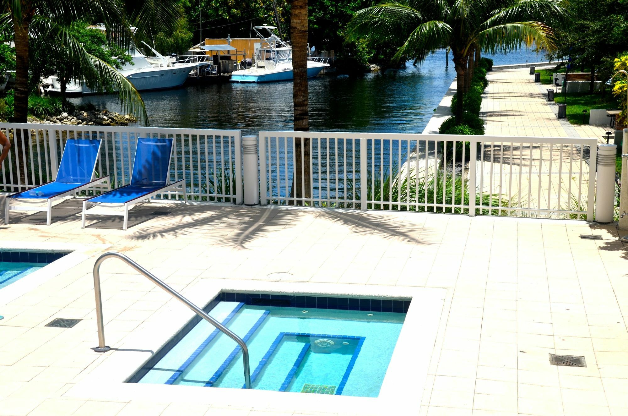 מיאמי Riviera Luxury Living At River Oaks Marina And Tower מראה חיצוני תמונה
