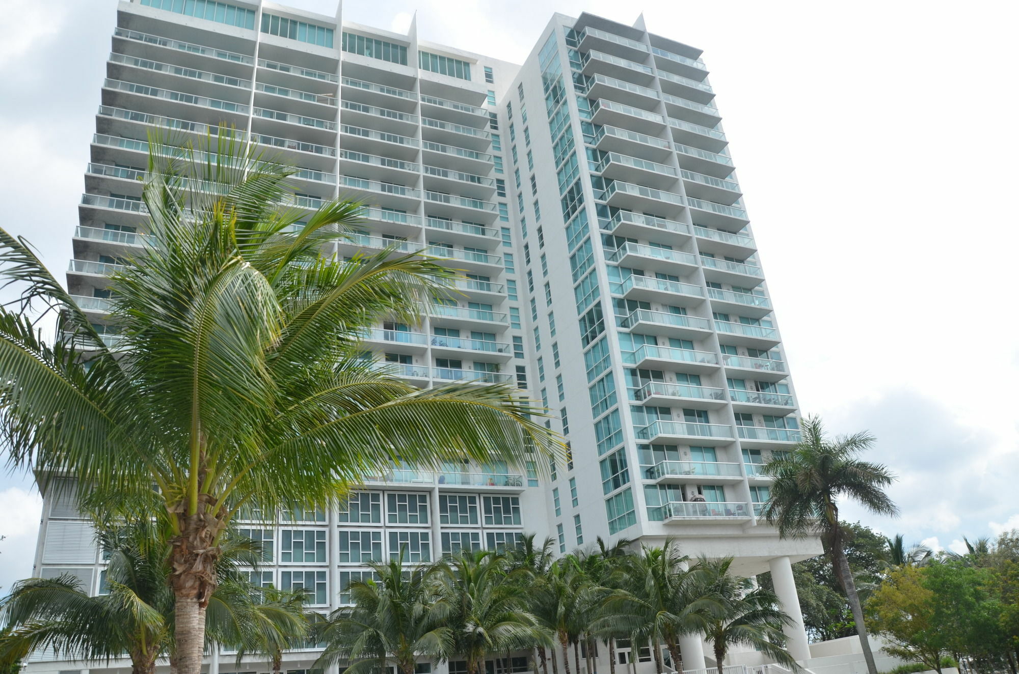 מיאמי Riviera Luxury Living At River Oaks Marina And Tower מראה חיצוני תמונה