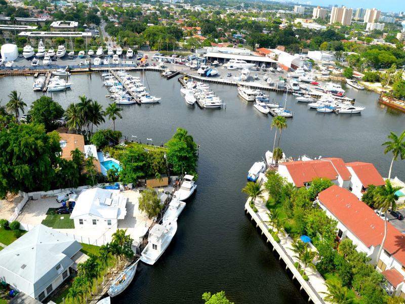 מיאמי Riviera Luxury Living At River Oaks Marina And Tower מראה חיצוני תמונה