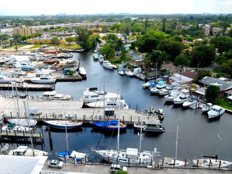 מיאמי Riviera Luxury Living At River Oaks Marina And Tower מראה חיצוני תמונה